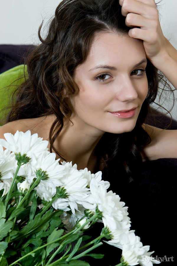 Олеся, 23 года, 0 размер груди